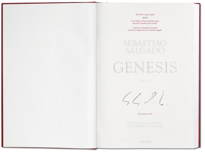 von Sebastiao Salgado signiert