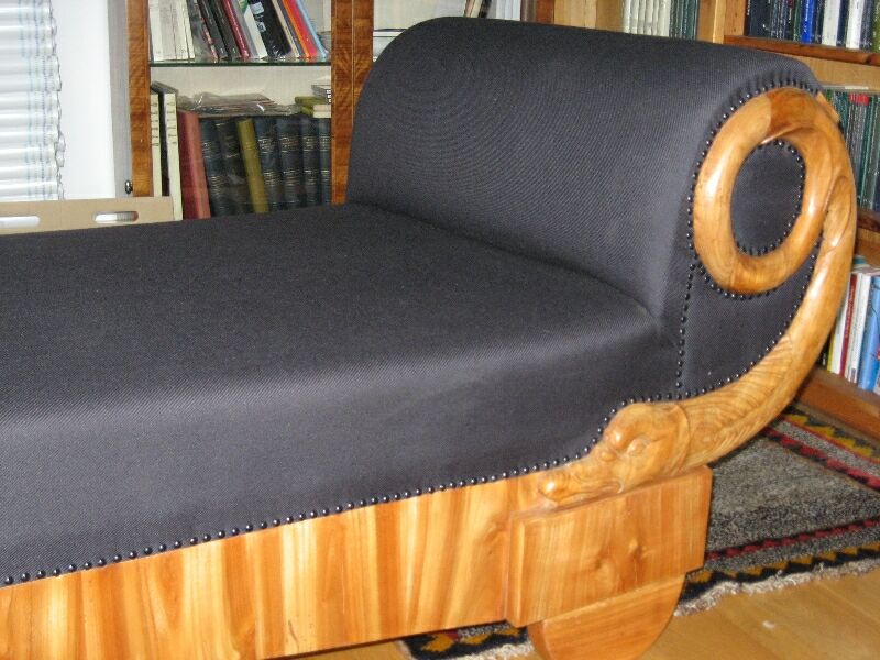 Biedermeier-Couch, Kopfende