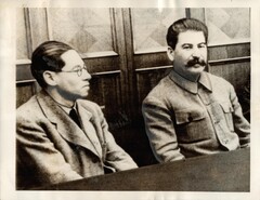 PRESSEFOTO: Lion Feuchtwanger + Josef Stalin im Gespräch