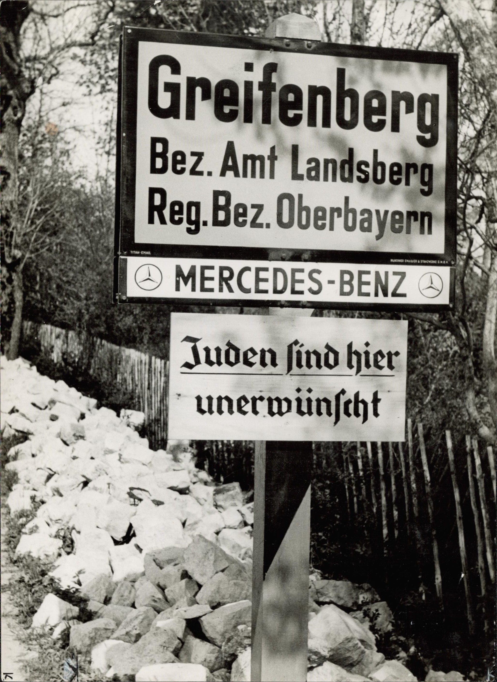 Antisemitisches Warnschild - Vorderseite